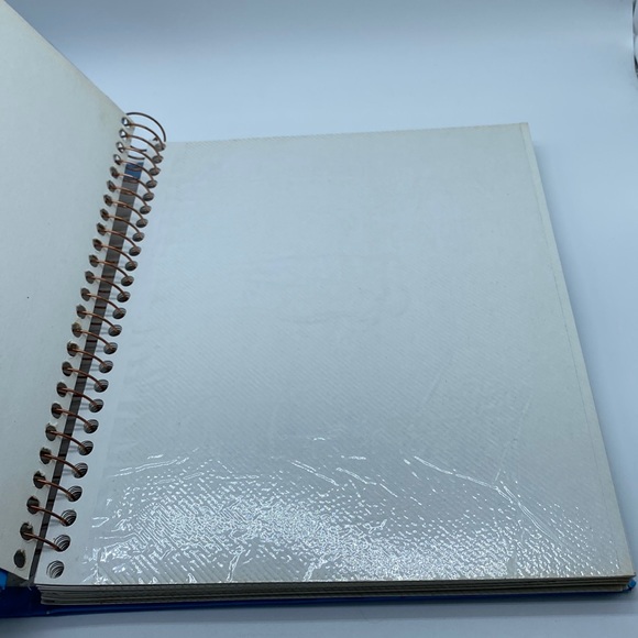 Disney Winnie The Pooh Honey Pot and Bees Photo Album Spiral Bound - Picture 4 of 14